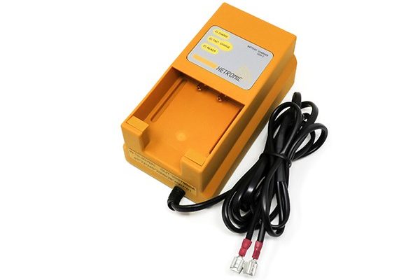3.6V CIGARETTE LIGHTER CHARGER 10-30VDC 300/780MA